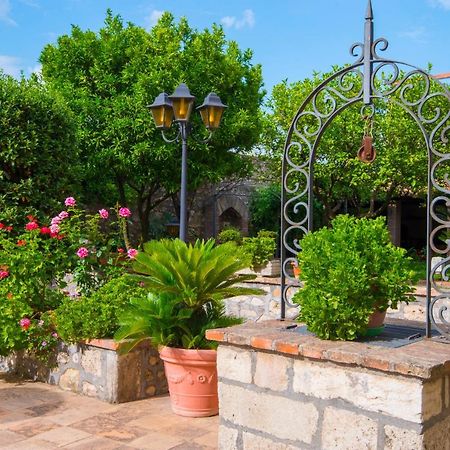 ミントゥルノ Torre Caetana Bed & Breakfast エクステリア 写真