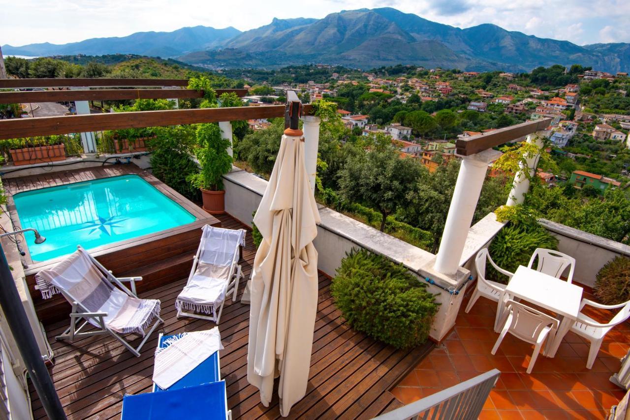 ミントゥルノ Torre Caetana Bed & Breakfast エクステリア 写真