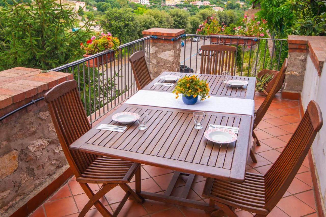 ミントゥルノ Torre Caetana Bed & Breakfast エクステリア 写真